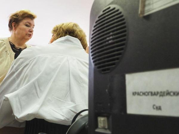 По году за каждый миллион взятки. Бывшего депутата ЗакСа Нестерову посадили на 5 лет и арестовали в суде