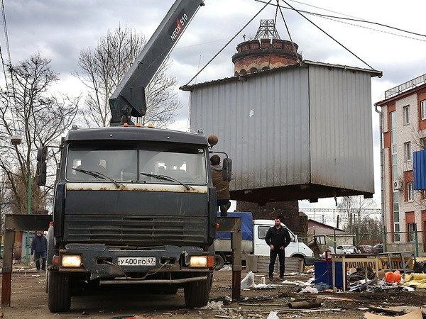 Ларьки, восставшие из пепла. Почему они возвращаются