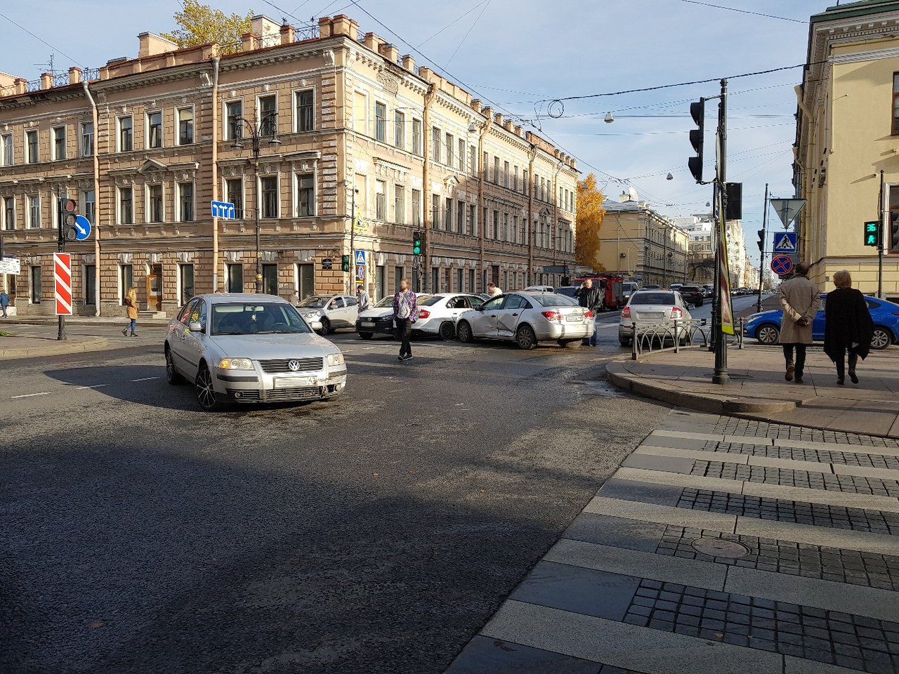 Шпалерная Гагаринская перекресток.