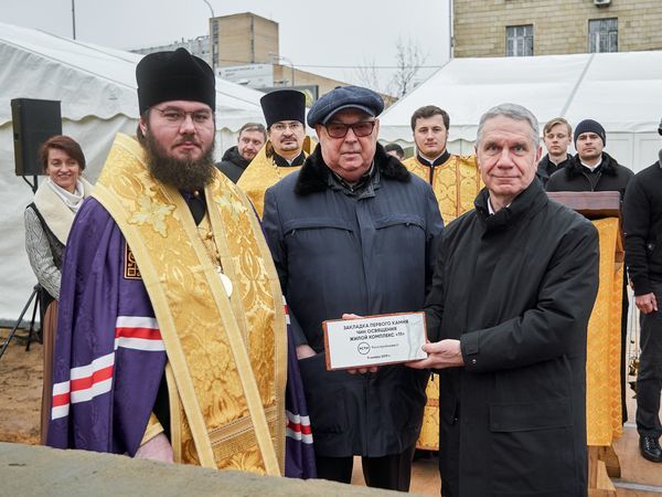 В фундамент жилого комплекса ELEVEN от РСТИ заложен первый камень