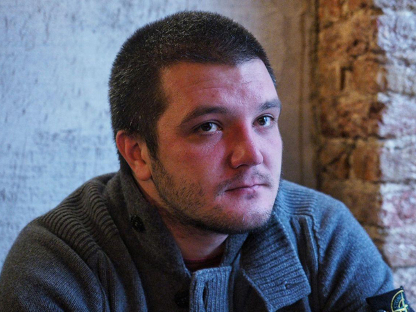«Задача власти – перевезти всех, кто не может жить на улице Рубинштейна». Владелец «Винного шкафа» рассказал, почему нельзя договориться
