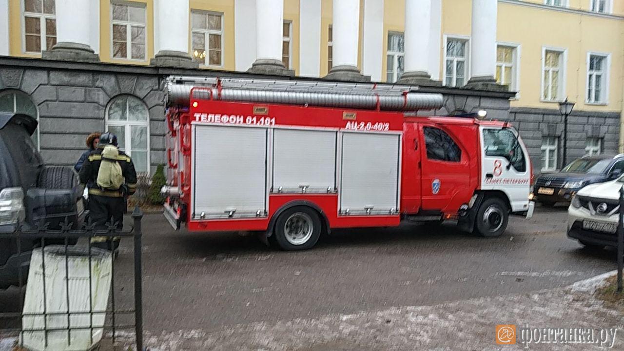 Окружной военный суд Петербурга, где слушают дело о теракте в метро, тоже  эвакуировали | 28.11.2019 | Санкт-Петербург - БезФормата