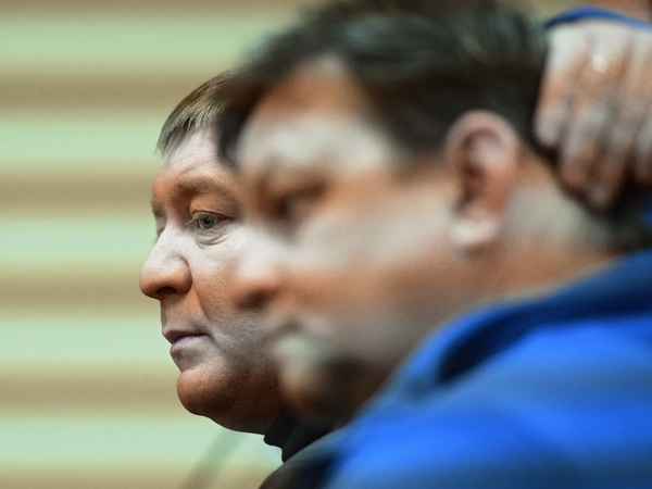 Взятка управляющего смольнинским Фондом капстроительства карьере в Управделами президента – не помеха. Суд наказал штрафом
