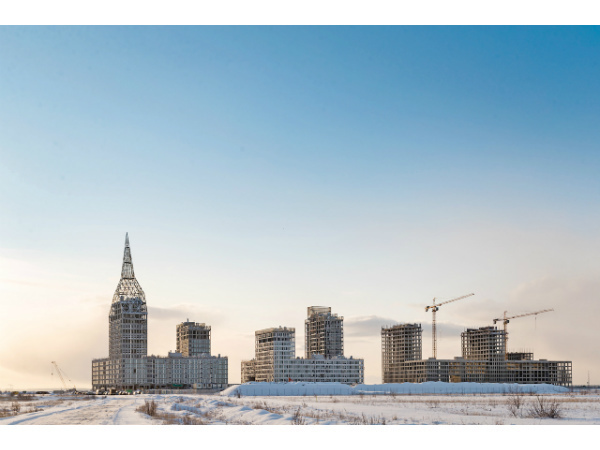 Начался монтаж архитектурной подсветки Golden City