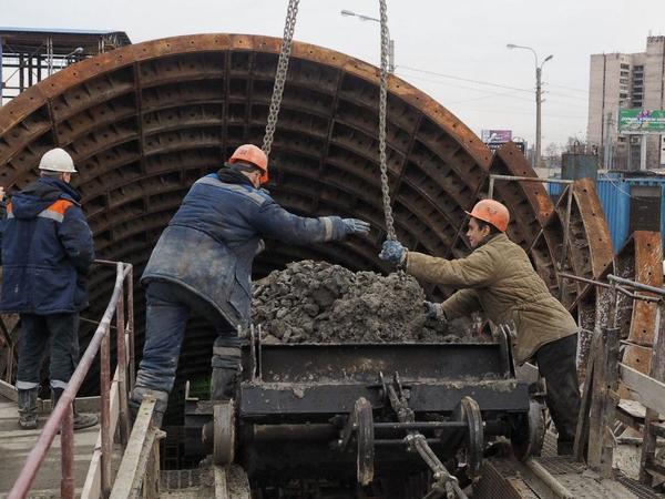 «Метрострой» в ручном режиме. Предприятие в любом случае перейдет под контроль города