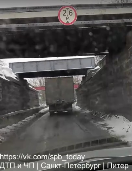 Кадр из видео в vk.com/spb_today
