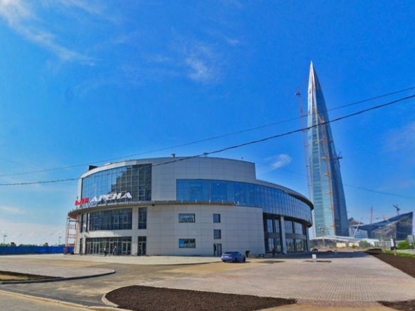 Золотая земля возле Лахта Центра обрастает гостиницами