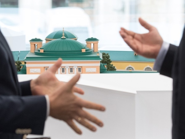Над схваткой. Как эксперты видят будущее Конюшенного ведомства