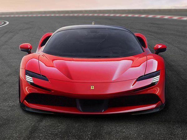 Новый самый мощный Ferrari получил один бензиновый и три электрических двигателя