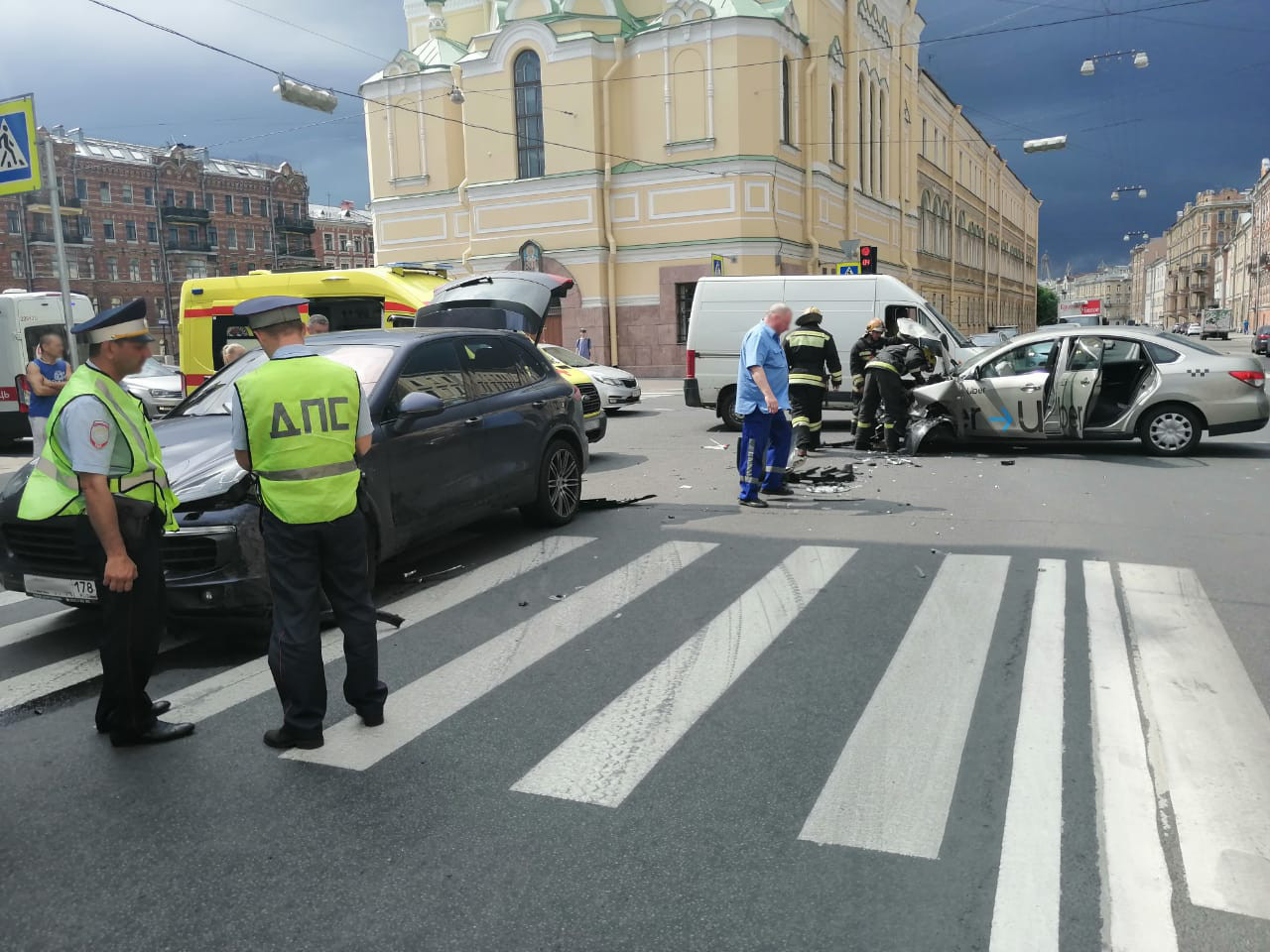 Водитель петербурга. ДТП на Римского-Корсакова. Водители в Санкт Петербурге. Происшествия на пр Римского-Корсакова в СПБ. Происшествия Москва Римского Корсакова.