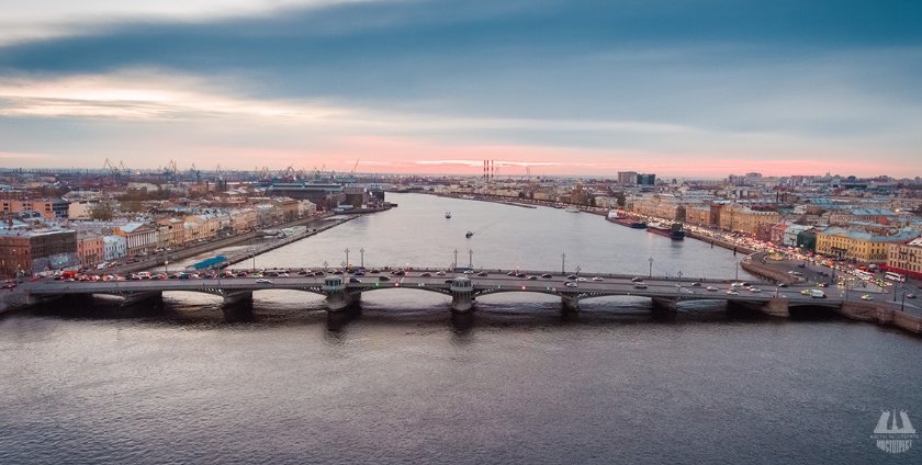 Мост Через Неву Фото