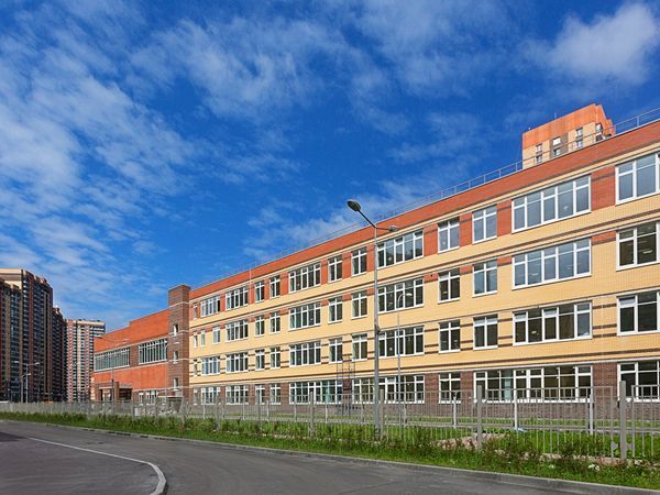 В жилых комплексах «Главстрой Санкт-Петербург» введены в эксплуатацию восьмой детский сад и четвертая школа