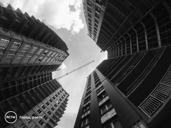 Фотовыставка «Строители нового Петербурга» откроется на Малой Конюшенной