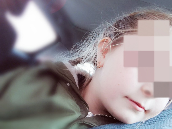 Алиса остается в Турции: Почему захлебнувшуюся в бассейне 12-летнюю девочку не могут эвакуировать в Петербург