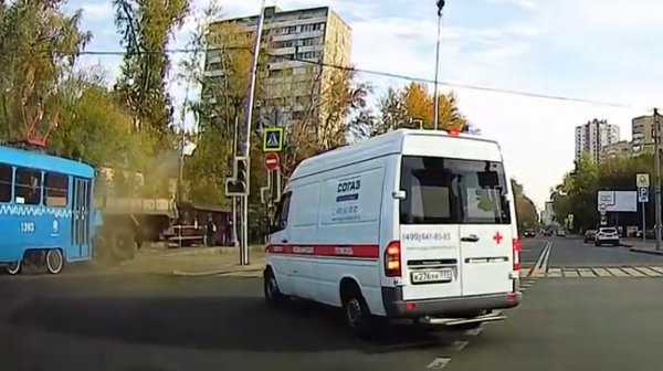 Кадр из видео в YouTube